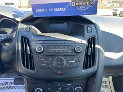 Used 2018  Ford Focus 4d Hatchback SE at Headlight Motor Group near Lewiston&comma; ME