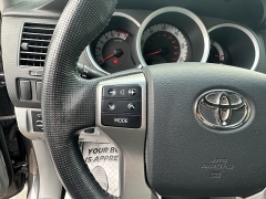 Used 2013  Toyota Tacoma 4WD Access Cab Auto at Headlight Motor Group near Lewiston&comma; ME