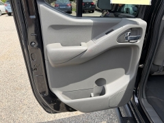 Used 2019  Nissan Frontier 4WD Crew Cab SV Auto at Headlight Motor Group near Lewiston&comma; ME