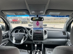 Used 2012  Toyota Tacoma 4WD Double Cab Long Bed at Headlight Motor Group near Lewiston&comma; ME