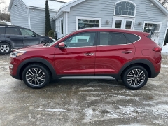 Used 2021  Hyundai Tucson Limited AWD at Headlight Motor Group near Lewiston&comma; ME
