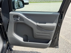 Used 2019  Nissan Frontier 4WD Crew Cab SV Auto at Headlight Motor Group near Lewiston&comma; ME