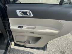 Used 2014 Ford Explorer 4d SUV FWD XLT at Headlight Motor Group near Lewiston, ME