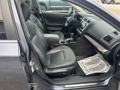 Used 2017  Subaru Outback 4d SUV 2&period;5i Limited at Headlight Motor Group near Lewiston&comma; ME