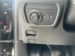 Used 2021  Jeep Grand Cherokee L Limited 4x4 at Headlight Motor Group near Lewiston&comma; ME