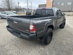 Used 2013  Toyota Tacoma 4WD Access Cab Auto at Headlight Motor Group near Lewiston&comma; ME