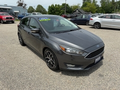 Used 2017  Ford Focus 4d Hatchback SEL at Headlight Motor Group near Lewiston&comma; ME