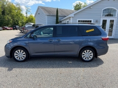 Used 2017  Toyota Sienna 4d Wagon XLE Premium AWD at Headlight Motor Group near Lewiston&comma; ME