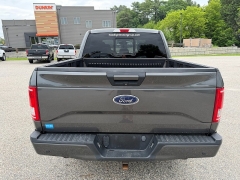 Used 2017  Ford F-150 4WD SuperCrew XLT 5 1&sol;2 at Headlight Motor Group near Lewiston&comma; ME