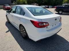Used 2018  Subaru Legacy 4d Sedan 2&period;5i at Headlight Motor Group near Lewiston&comma; ME