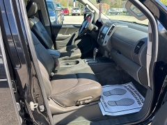 Used 2016  Nissan Frontier 4WD Crew Cab PRO-4X Auto at Headlight Motor Group near Lewiston&comma; ME