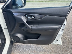 Used 2017  Nissan Rogue 4d SUV AWD S at Headlight Motor Group near Lewiston&comma; ME