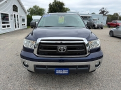 Used 2011  Toyota Tundra 4WD Double Cab 5&period;7L at Headlight Motor Group near Lewiston&comma; ME