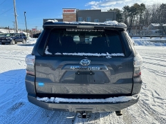 Used 2018  Toyota 4Runner 4d SUV 4WD SR5 at Headlight Motor Group near Lewiston&comma; ME