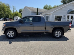 Used 2014  Toyota Tundra 4WD Double Cab SR5 5&period;7L at Headlight Motor Group near Lewiston&comma; ME