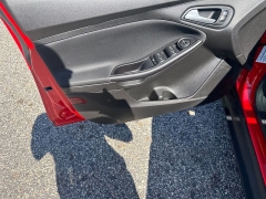 Used 2015 Ford Focus 4d Hatchback SE at Headlight Motor Group near Lewiston, ME
