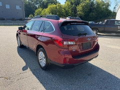 Used 2017  Subaru Outback 4d SUV 2&period;5i Premium at Headlight Motor Group near Lewiston&comma; ME