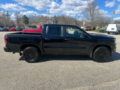 Used 2022  Nissan Frontier Crew Cab 4x4 S Auto at Headlight Motor Group near Lewiston&comma; ME