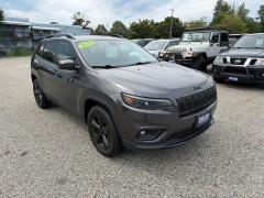 Used 2020  Jeep Cherokee 4d SUV 4WD Latitude Plus Altitude 2&period;4L at Headlight Motor Group near Lewiston&comma; ME