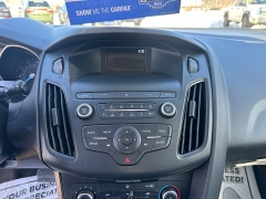 Used 2018  Ford Focus 4d Hatchback SE at Headlight Motor Group near Lewiston&comma; ME