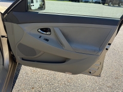 Used 2011  Toyota Camry 4d Sedan Auto at Headlight Motor Group near Lewiston&comma; ME