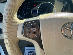 Used 2014  Toyota Sienna 4d Wagon XLE at Headlight Motor Group near Lewiston&comma; ME
