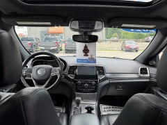 Used 2021  Jeep Grand Cherokee Limited 4x4 at Headlight Motor Group near Lewiston&comma; ME