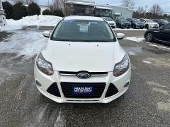 Used 2014  Ford Focus 4d Sedan Titanium at Headlight Motor Group near Lewiston&comma; ME