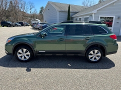 Used 2012  Subaru Outback 4d SUV i Limited at Headlight Motor Group near Lewiston&comma; ME
