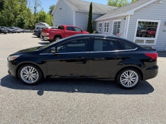 Used 2018  Ford Focus 4d Sedan Titanium at Headlight Motor Group near Lewiston&comma; ME