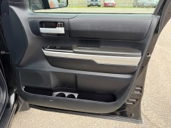 Used 2014  Toyota Tundra 4WD Double Cab SR5 5&period;7L at Headlight Motor Group near Lewiston&comma; ME