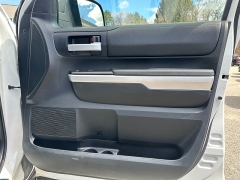 Used 2014  Toyota Tundra 4WD CrewMax SR5 5&period;7L at Headlight Motor Group near Lewiston&comma; ME