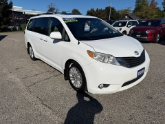 Used 2014  Toyota Sienna 4d Wagon XLE at Headlight Motor Group near Lewiston&comma; ME