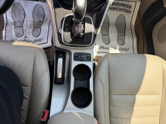 Used 2015  Ford C-MAX Hybrid 4d Hatchback SEL at Headlight Motor Group near Lewiston&comma; ME