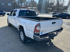 Used 2015  Toyota Tacoma 4WD Double Cab Long Bed at Headlight Motor Group near Lewiston&comma; ME