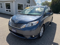 Used 2017  Toyota Sienna 4d Wagon XLE Premium AWD at Headlight Motor Group near Lewiston&comma; ME