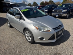 Used 2014  Ford Focus 4d Sedan SE at Headlight Motor Group near Lewiston&comma; ME