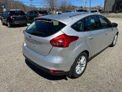 Used 2018  Ford Focus 4d Hatchback SE at Headlight Motor Group near Lewiston&comma; ME