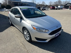 Used 2018  Ford Focus 4d Hatchback SE at Headlight Motor Group near Lewiston&comma; ME