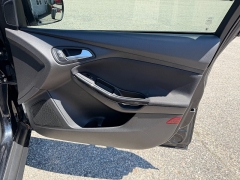 Used 2018  Ford Focus 4d Sedan Titanium at Headlight Motor Group near Lewiston&comma; ME