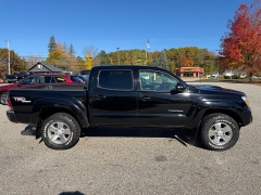 Used 2012  Toyota Tacoma 4WD Double Cab Short Bed Auto at Headlight Motor Group near Lewiston&comma; ME
