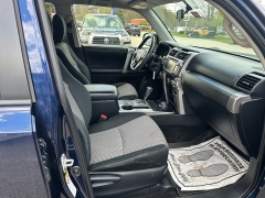Used 2018  Toyota 4Runner 4d SUV 4WD SR5 Premium at Headlight Motor Group near Lewiston&comma; ME