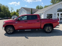 Used 2014  Toyota Tundra 4WD CrewMax SR5 5&period;7L at Headlight Motor Group near Lewiston&comma; ME