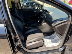 Used 2018  Ford Focus 4d Sedan Titanium at Headlight Motor Group near Lewiston&comma; ME
