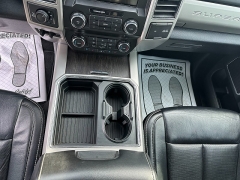 Used 2020  Ford Super Duty F-250 4WD Crew Cab Lariat at Headlight Motor Group near Lewiston&comma; ME