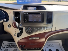 Used 2014  Toyota Sienna 4d Wagon XLE at Headlight Motor Group near Lewiston&comma; ME