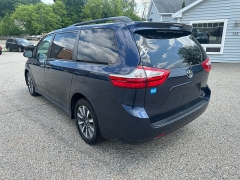 Used 2018 Toyota Sienna 4d Wagon XLE AWD at Headlight Motor Group near Lewiston, ME