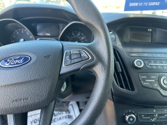 Used 2018  Ford Focus 4d Hatchback SE at Headlight Motor Group near Lewiston&comma; ME