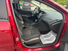 Used 2017  Ford Focus 4d Sedan SE at Headlight Motor Group near Lewiston&comma; ME