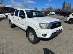 Used 2015  Toyota Tacoma 4WD Double Cab Long Bed at Headlight Motor Group near Lewiston&comma; ME